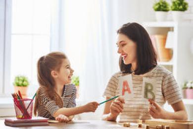 La dictée, un moyen efficace pour apprendre l’orthographe